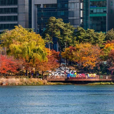 Seokchon Lake & Magic Castle 3