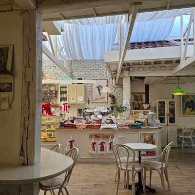 Cafe Highwaist - 益善洞 / 現代百貨店 2